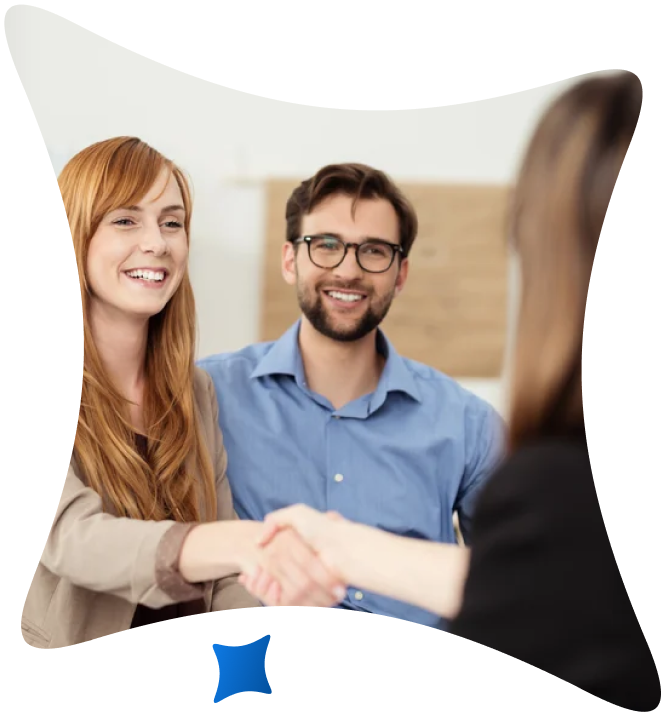 advisor with happy clients